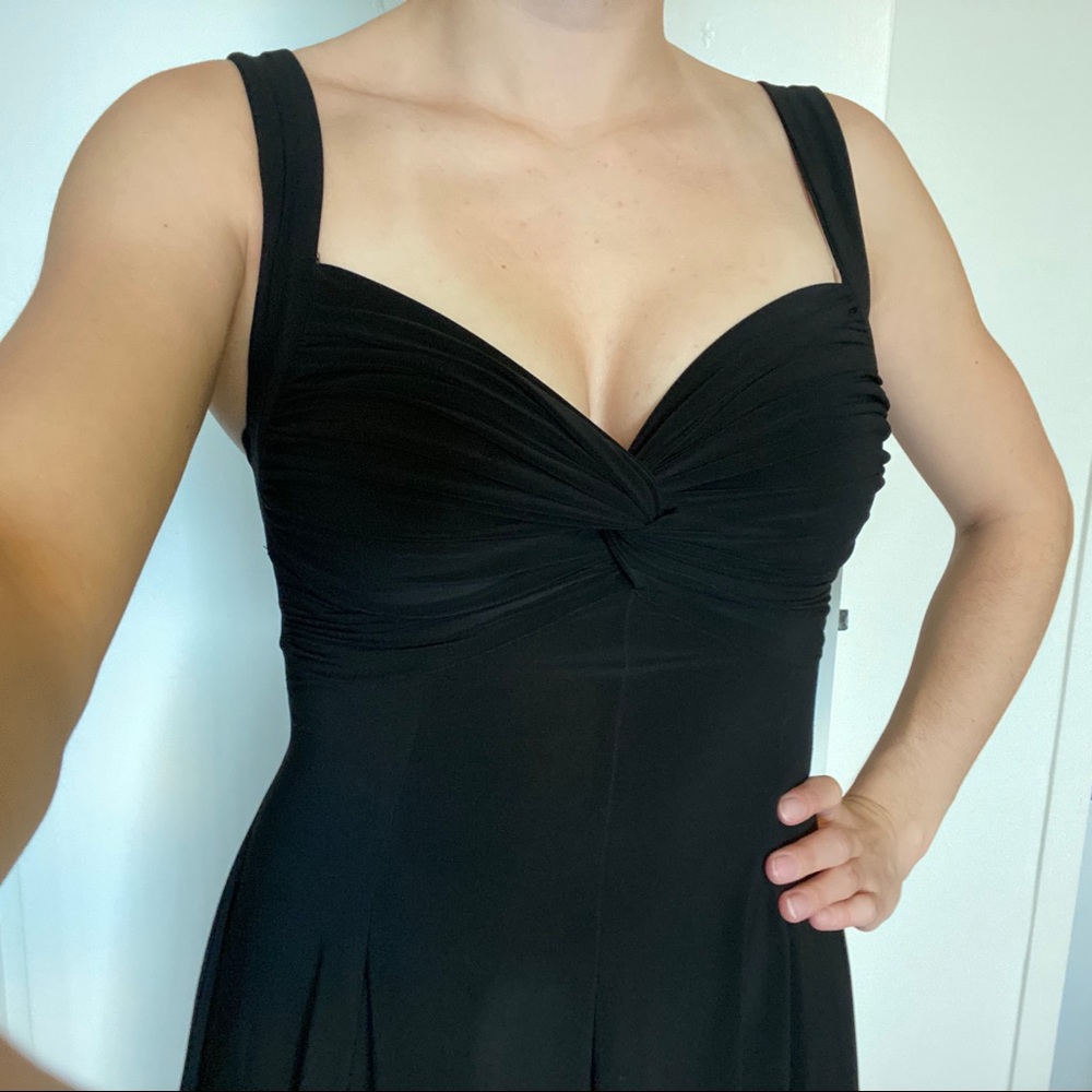 👗 Norma Kamali knot-front LBD — like new!!